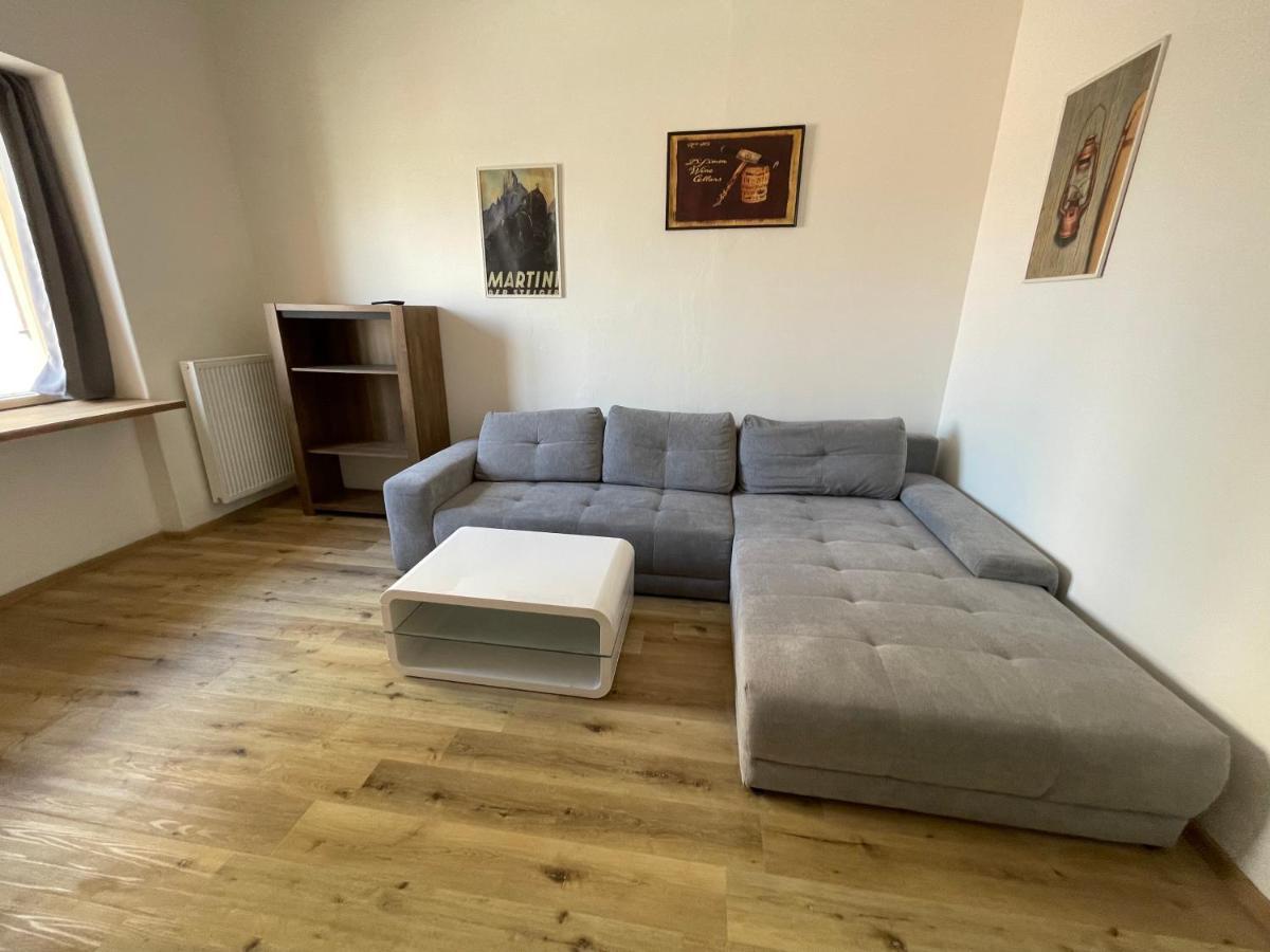 Garsoniera Ostrava City Centr, Na Hradbach 118 エクステリア 写真